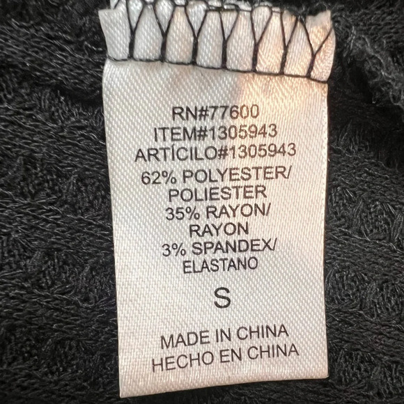 Chaser Black Henley Long Button Sleeved Shirt. Size Small - Picture 8 of 9